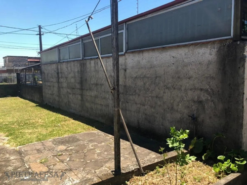 Imagen 7 de 13 de 2 Casas Independientes - Av. San Martin - Cerrito