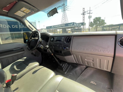 Imagen 12 de 18 de Ford F-350