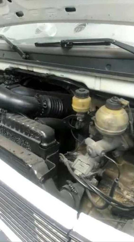 Imagen 8 de 9 de Camion Cava Mercedes Benz