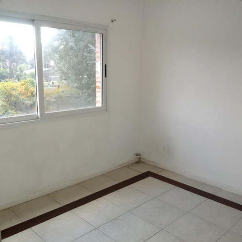 Departamento En Venta Ubicado En Las Mercedes, Pilar, G.b.a. Zona Norte