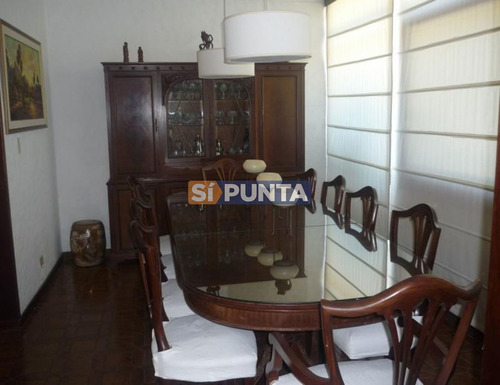 Imagen 4 de 13 de Casa Con Piscina En Venta - Playa Mansa