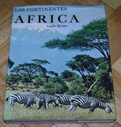 Leslie Brown: Africa. Los Continentes.