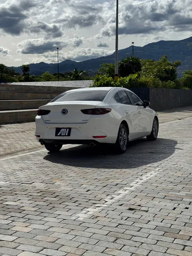 Mazda 3 2.0 Touring