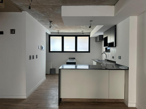 Aivi I - Parque Leloir : Duplex 3 Ambientes + Jardin
