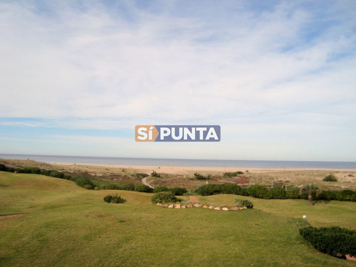 Imagen 2 de 20 de Bahia De Manantiales