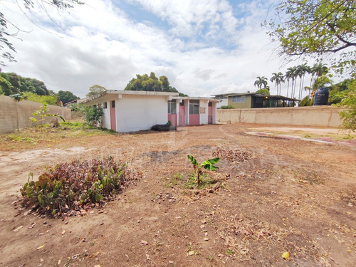 Imagen 8 de 13 de Ledezma Asesores Vende Terreno Av. Guasipati, Cerca De La Av. Táchira, Ciudad Bolívar - Venezuela