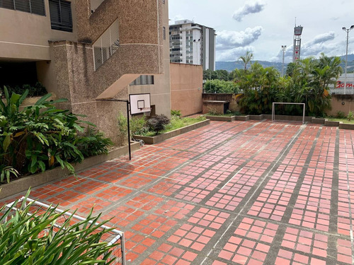 Imagen 15 de 18 de Vendo Ph 516m2 4h+s/7b/3p Santa Eduvigis 0134