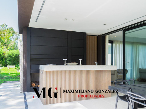 Casa Venta Saint Thomas Este 5 Ambientes