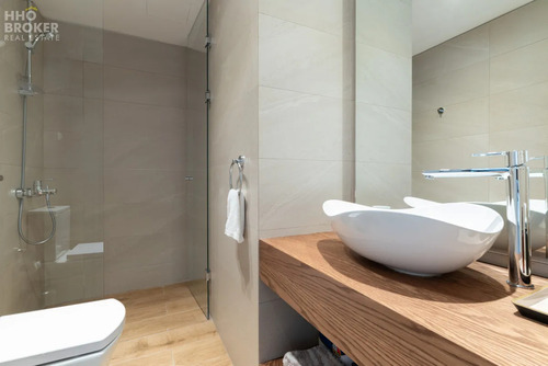 Apartamento En Alquiler, Torre Lobos, Punta Del Este, Playa Brava.