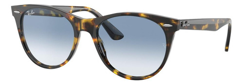 Óculos de sol Ray-Ban Wayfarer II Classic Standard armação de acetato cor polished yellow havana, lente light blue degradada, haste polished yellow havana de acetato - RB2185