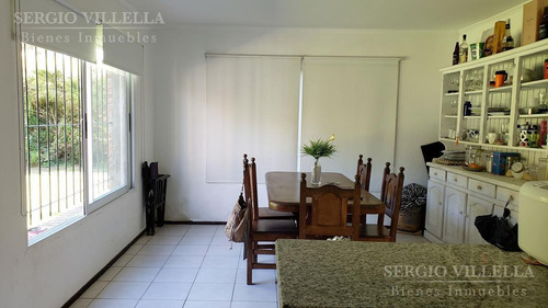 Imagen 13 de 19 de Casa De Tres Dormitorios En Venta En Funes