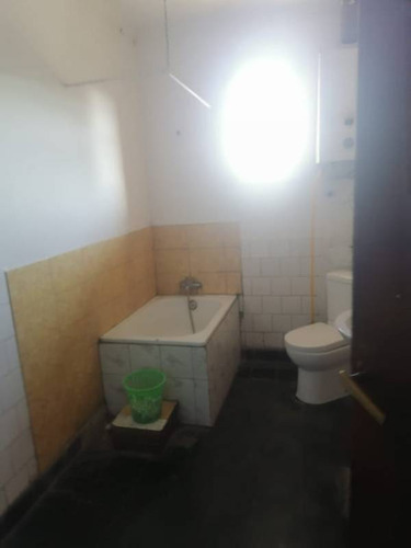 Amplia Casa En Av. Las Dalias Maipu