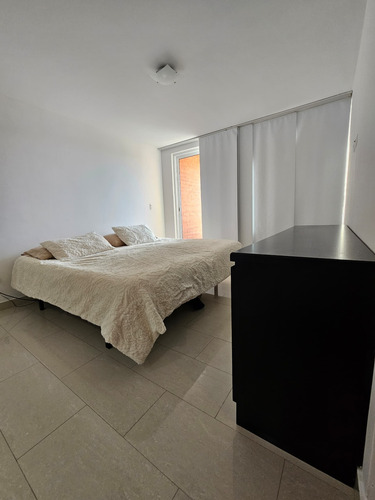 Moderno Apartamento En Punta Pacifico