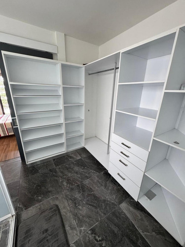 Casa En Venta Con 5 Recámaras Con Baño, En Sierra Nogal