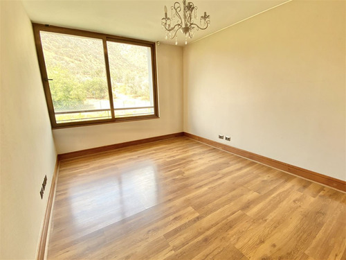 Penthouse: San Carlos De Apoquindo / U Los Andes