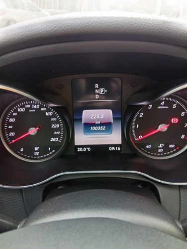 Mercedes-Benz Classe C 2.0 Avantgarde Turbo 4p
