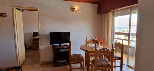 Imagen 12 de 30 de Alquiler Departamentos 2 Ambientes Villa Gesell A 1 Cuadra De La Playa. Paseo 129 Y Av 1 Y Paseo 133 Y Av 1 Leer Descripción