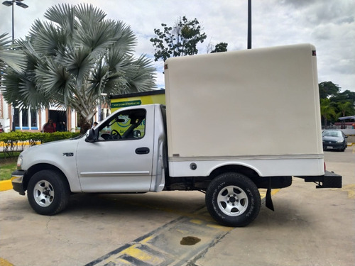 Imagen 2 de 11 de Ford F-150 Cava