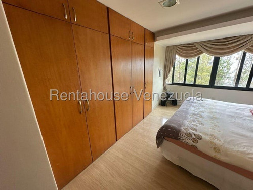 Venta De Amplio Apartamento Monterrey