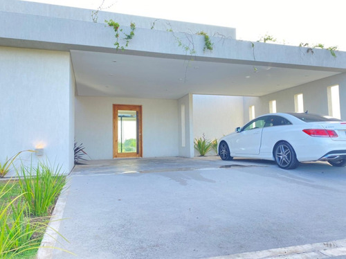 Imagen 2 de 26 de Casa En Venta En Barrio Santa Rita