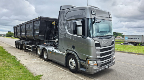 Scania R450 6x2 Highline Ano 23 +4 Eixo Basculante 55m3 2024