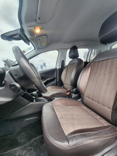 Peugeot 2008 1.6 Feline Tip