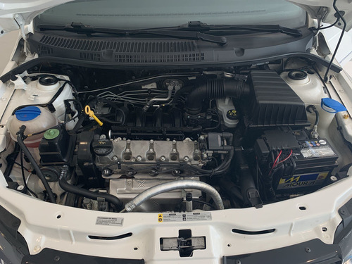 Imagen 15 de 15 de Volkswagen Gol 2018 1.6 Trendline Mt 5 P