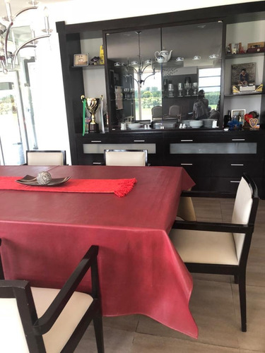 Casa En Venta En Club De Campo Las Cañuelas