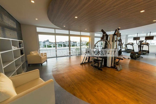 Imagem 15 de 30 de Apartamento, 4 Dormitórios, 225 M², Centro - 8960