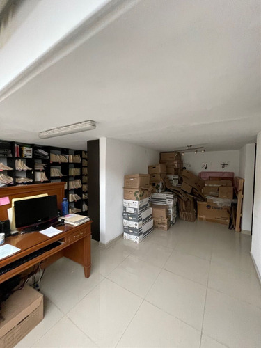Casa Para Oficinas Con Uso De Suelo S