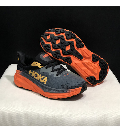 Tenis Hoka Challenger Atr 7 Trail Running Sin Género Naranja