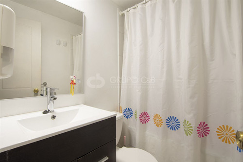 Casa En Venta De 3 Dorm. Avda. Las Perdices, Puente Alto