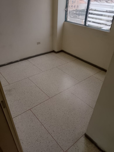 Apartamento En Venta Santa Rosalia (rs90)