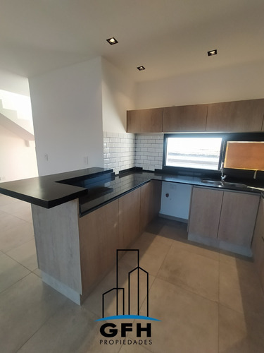Imagen 6 de 21 de Duplex 3 Dormitorios Con Vestidor!