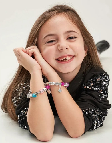 Set Bijouterie Arma Pulseras Collares Con Letras En Tubo