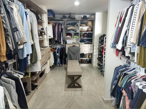 Departamento En Venta El Refugio 3 Rec Alberca Privada 250m2