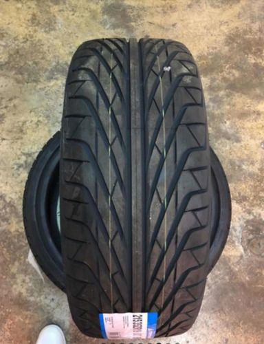 Llanta 215/35r18 84v Triangle Tr968 Direccional (Usado)