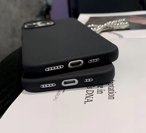 Carcasa De Silicona Para iPhone 16 Pro Max