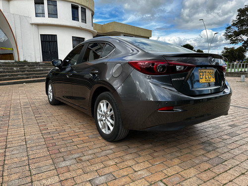 Mazda 3 2.0 Touring