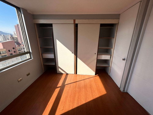 Dpto. 3 Dorm 2 Baños 1 Box 1 Bodega Sta.isabel/san Francisco