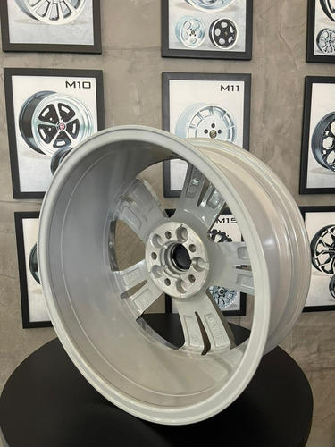 Jogo De Rodas Golf Polo Virtus T-cross Aro 17 5x100 Cor Hiper Gloss Prata