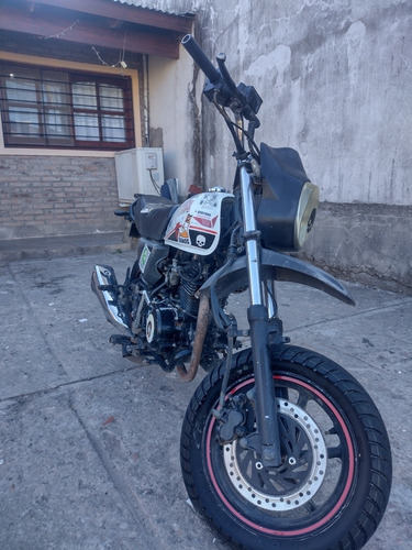 Imagen 2 de 15 de Beta Boy