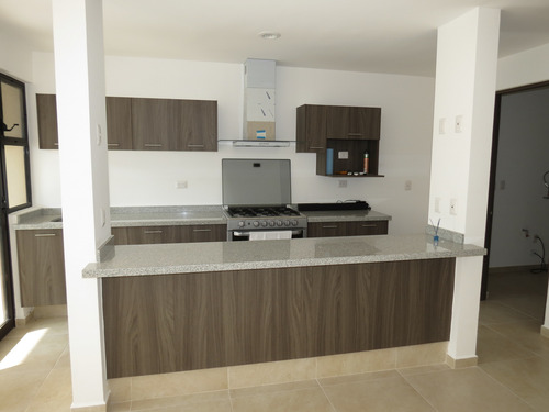 Imagen 3 de 14 de El Refugio - Casa En Renta. Condominio Con Seguridad Y Amenidades.