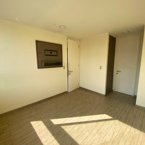 Se Arrienda Dpto. Moderno 1d/1b Con Bodega, M. Irarrázaval