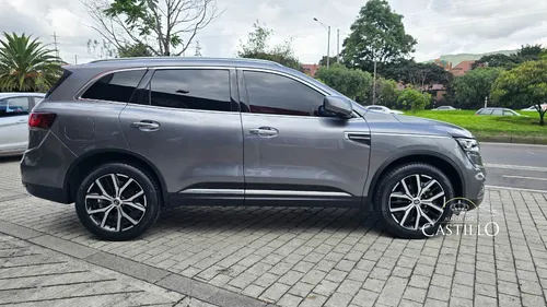 Renault Koleos 2.5 Intens 4X4 Bose