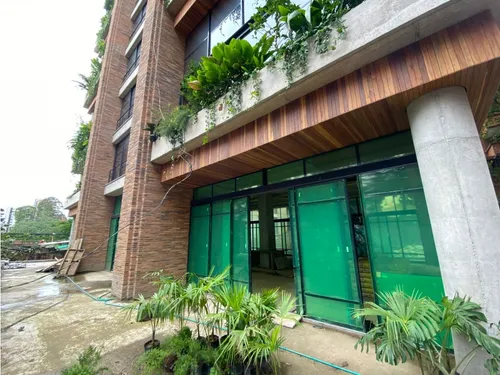 Exclusivo Local Para Estrenar En Las Lomas, El Poblado