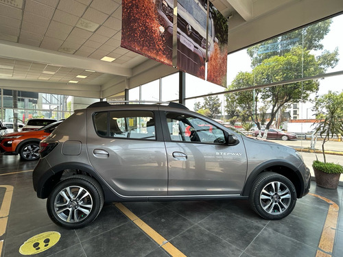 Renault Stepway 5p Intens L4/1.6 Aut