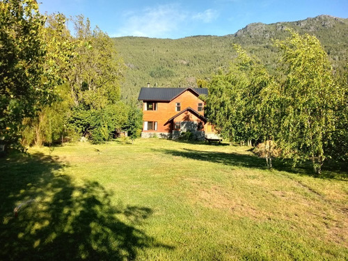 Imagen 1 de 14 de Cabaña En Lago Puelo - Chubut - Al Ingreso Parque Nacional Lago Puelo
