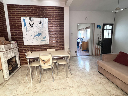 Venta Casa 3 Amb - Cochera Quincho Jardin. Palomar