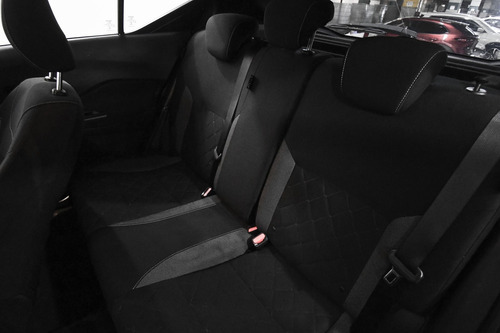 Imagen 15 de 15 de Nissan Kicks 2018 1.6 Advance At